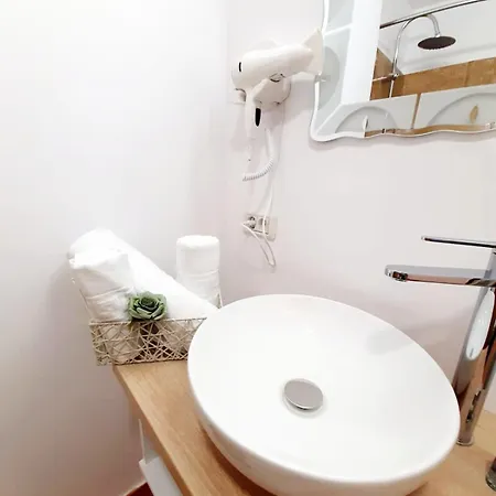 Tasos - With View * אפורי נורד