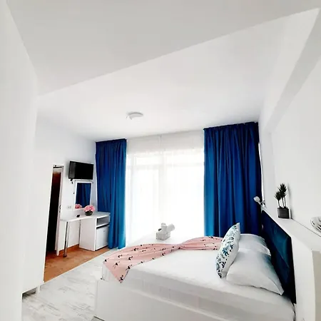 Tasos - With View אפורי נורד